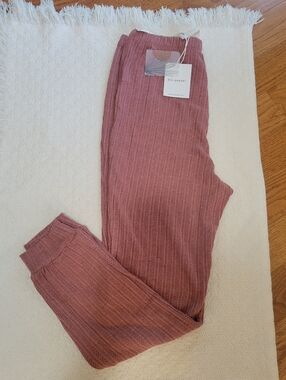 NWT Blu Pepper Mauve Ribbed Jogger Pants